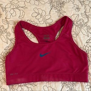 EUC Nike Pro sports bra
